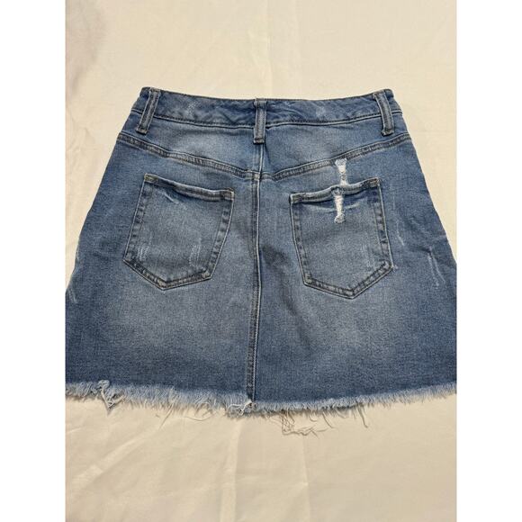 Wild Fable Distressed Denim Mini Skirt Size 8 Raw Hem Preppy Style - Picture 3 of 5